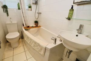 BEAUMONT AVENUE- click for photo gallery